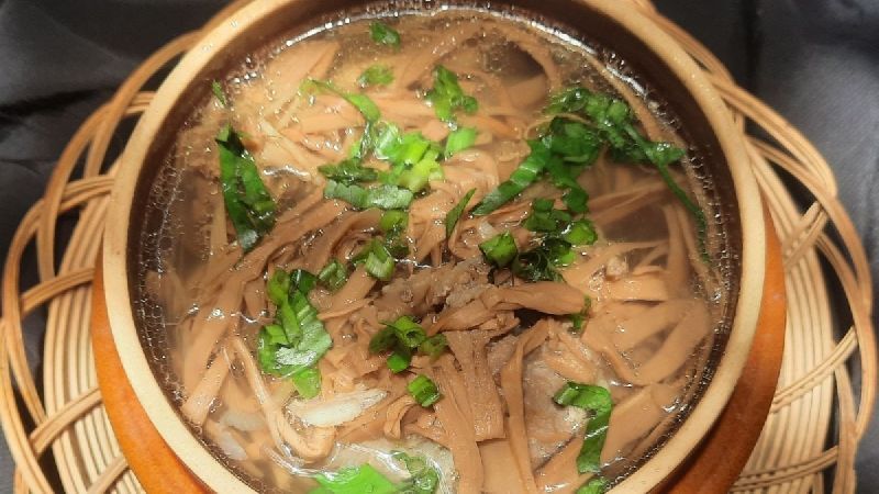 Canh măng hầm xương / Canh bóng