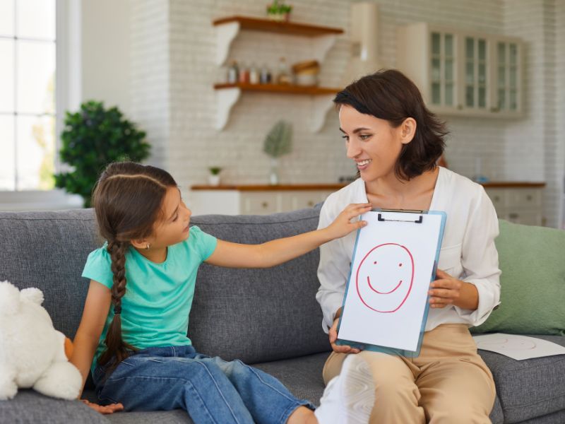 Rèn luyện trí tuệ cảm xúc cho con: Bố mẹ cần biết những gì?