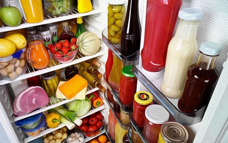 Không chứa quá nhiều hay quá ít thực phẩm trong tủ lạnh