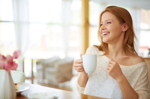 Cà phê và matcha: Thức uống nào tốt hơn cho sức khỏe?