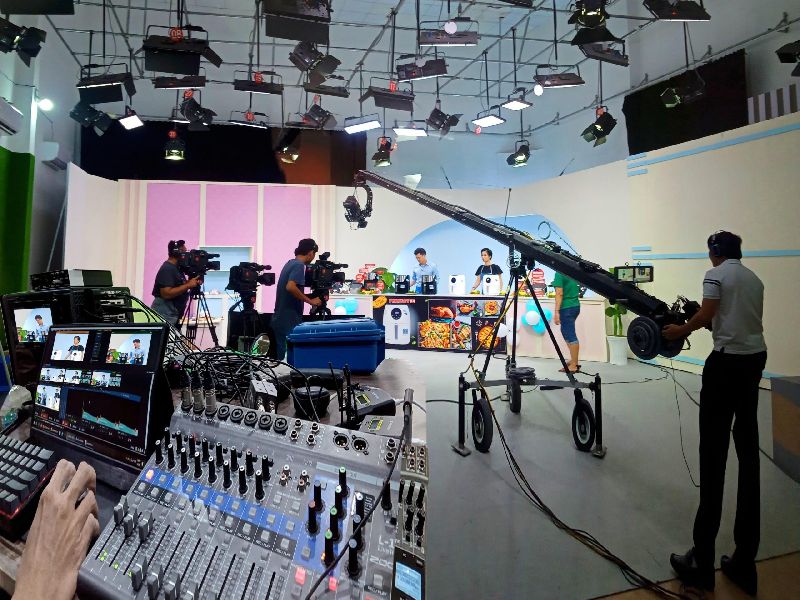 Dịch vụ livestream bán hàng thuê – “Nghề MC thời đại số”