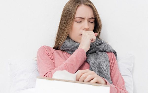 Ho dai dẳng, đặc biệt vào ban đêm, có thể là dấu hiệu của suy tim.