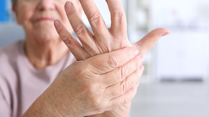  Cách dùng cây ráy để giảm đau nhức xương khớp