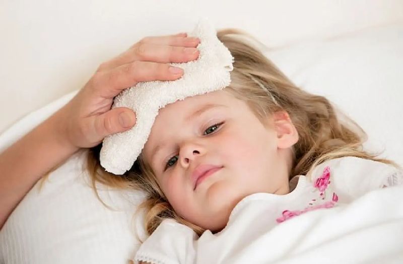 Tiêu chảy cấp ở trẻ: Cách bù nước giúp cơ thể nhanh hồi sức 
